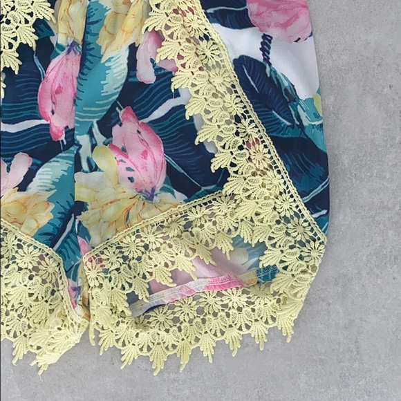 FLORAL ROMPER - Picture 2 of 9